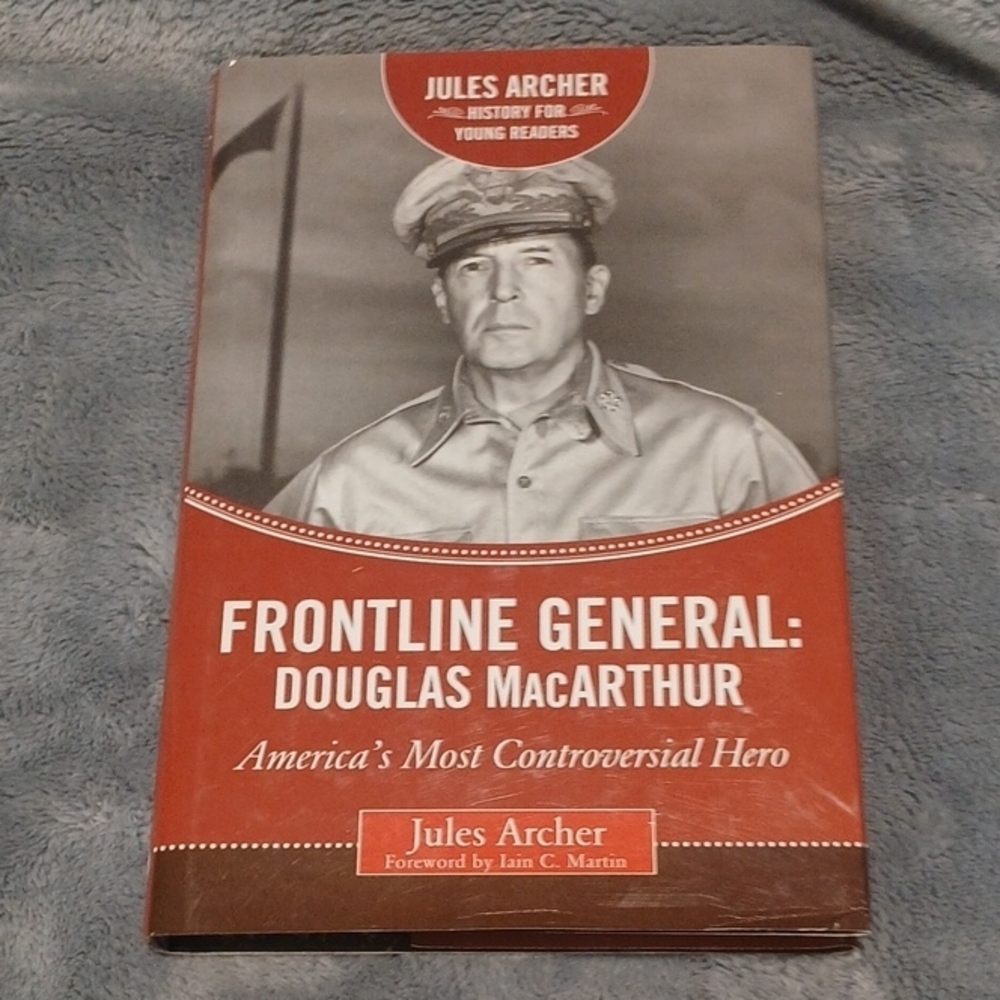 Frontline General: Douglas MacArthur Book by - Red Cover